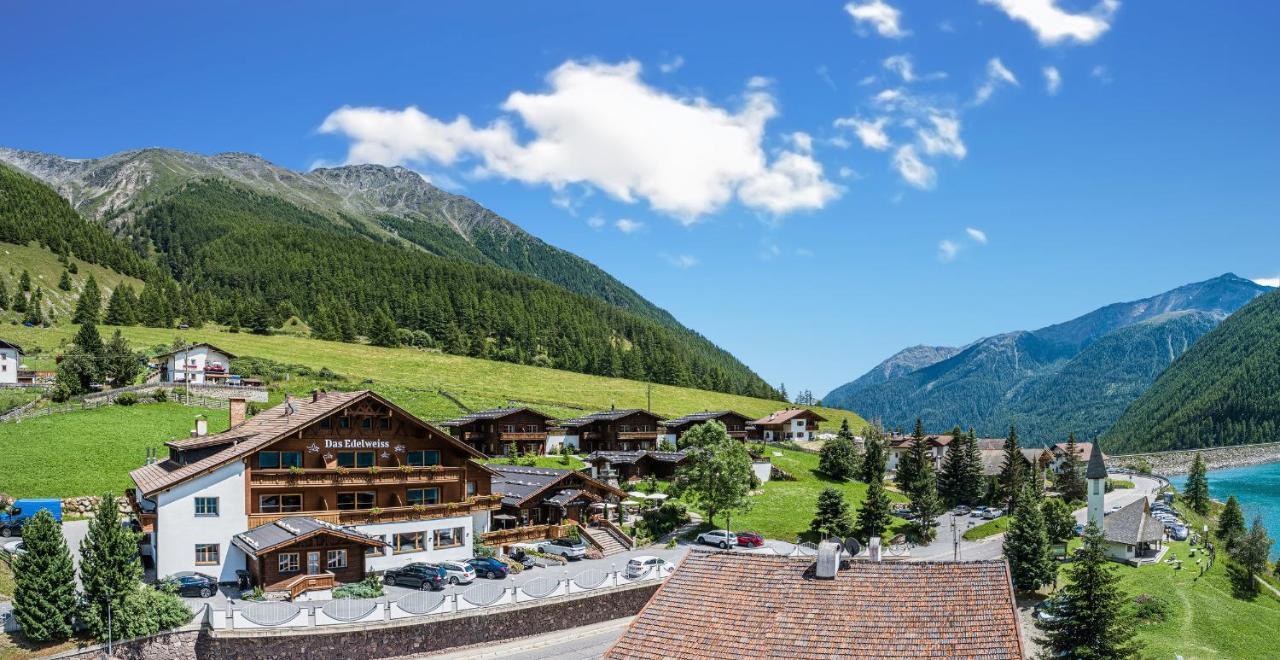 Hotel & Chalets Edelweiss Madonna  Exterior foto